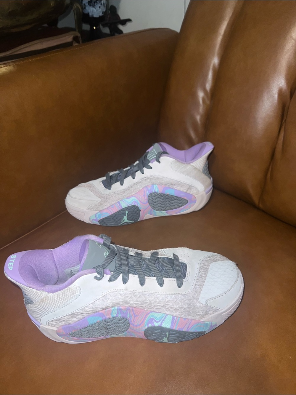 Jordan Tatum 2 basketball shoes in the "Sidewalk Chalk" size 7Y women’s 8.5 - Picture 3 of 12